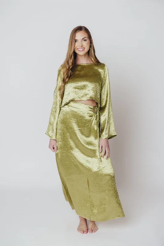 Stylish and comfortable outfits for women   Cecily Top in Olive Gold