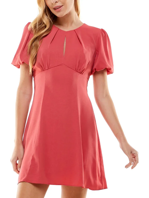 Effortlessly chic outfits for the modern woman   Juniors Womens Open Back Keyhole Fit & Flare Dress