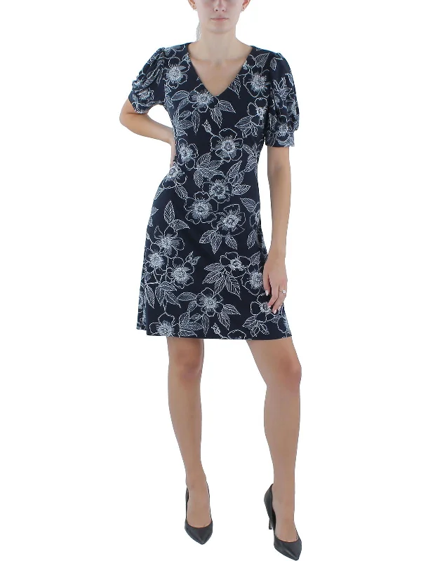 Chic for every occasion and style   Womens Floral Print Polyester Shift Dress