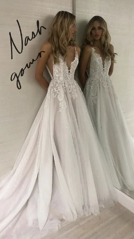 Iconic women’s outfits that never go out of style   Sexy Open Back Bridal Dress Lace Prom Dress   cg15891