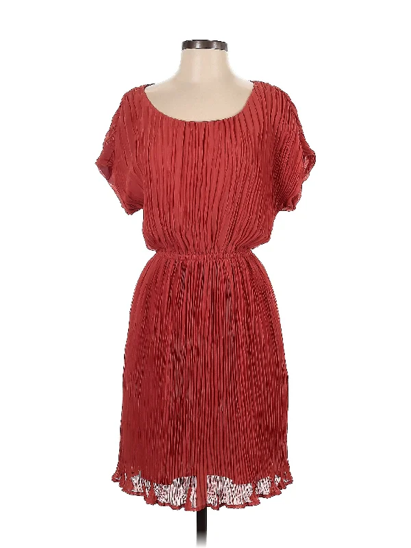 Bold and sophisticated looks for every woman   Casual Dress