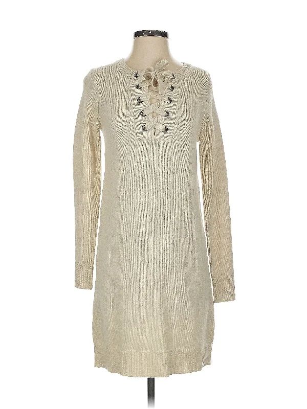 Luxurious fabrics and modern designs for women   Casual Dress